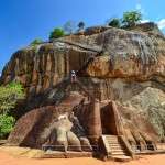 Die Felsenfestung von Sigiriya – „Löwenfelsen“ – befindet sich im Zentrum von Sri Lanka auf einem gewaltigen Felshügel aus erstarrter Lava